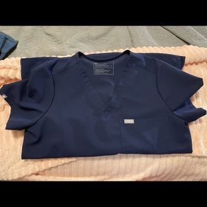 Figs Catarina One Pocket Scrub Top - Navy